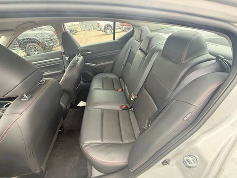 Used 2025 Nissan Altima 2.5 SR image 15