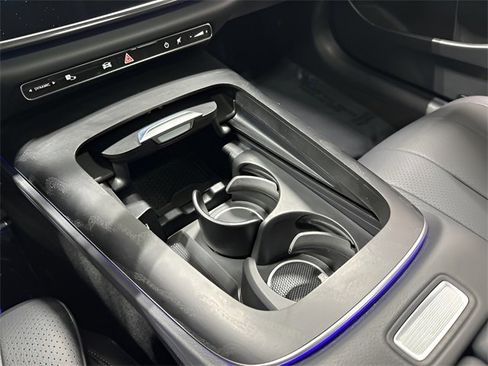 Used 2025 Mercedes-Benz E 350 4MATIC Sedan image 25