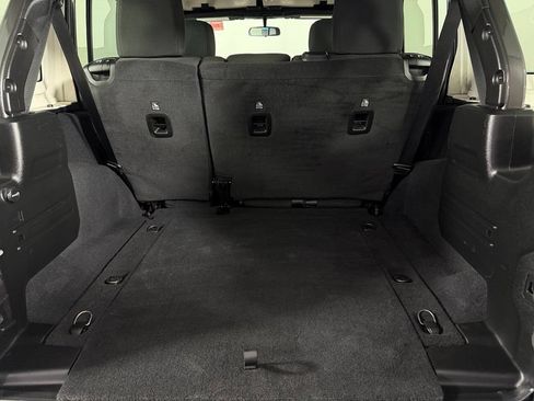 Used 2023 Jeep Wrangler Unlimited Sport AWD/4WD image 33