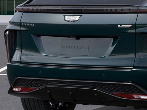 New 2026 Cadillac Lyriq V image 14