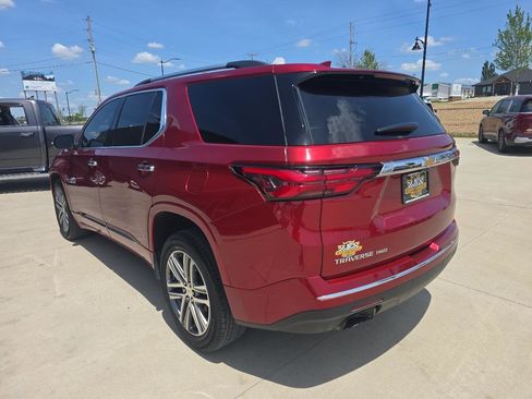 Used 2023 Chevrolet Traverse High Country w/ LPO, Floor Liner Package AWD/4WD image 3