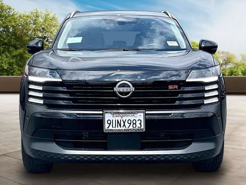 Certified 2025 Nissan Kicks SR AWD/4WD image 2