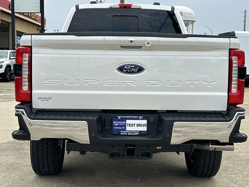 Used 2025 Ford F350 Lariat w/ Lariat Ultimate Package AWD/4WD image 12