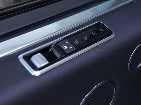 Used 2020 Land Rover Range Rover Long Wheelbase HSE image 54