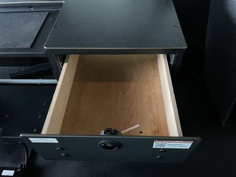 Used 2016 Ford Transit 150 XLT image 13