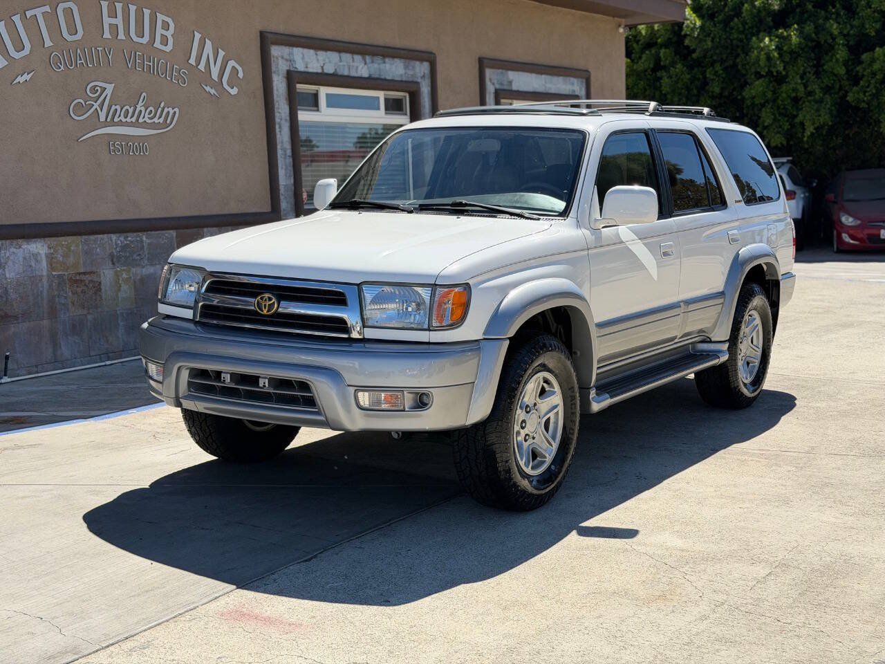 Used 1999 Toyota 4Runner Limited w/ Upgrade Value Pkg 5 RWD image 2