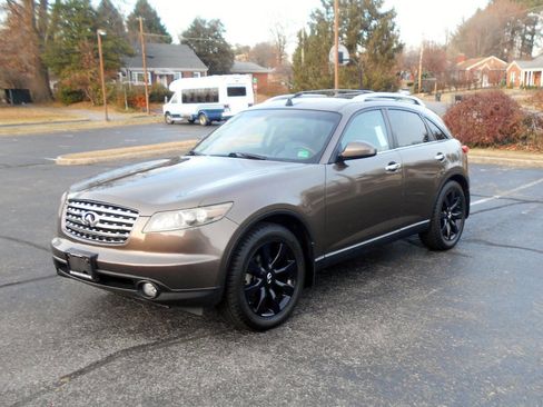 Used 2004 INFINITI FX45 AWD w/ Technology Pkg image 2