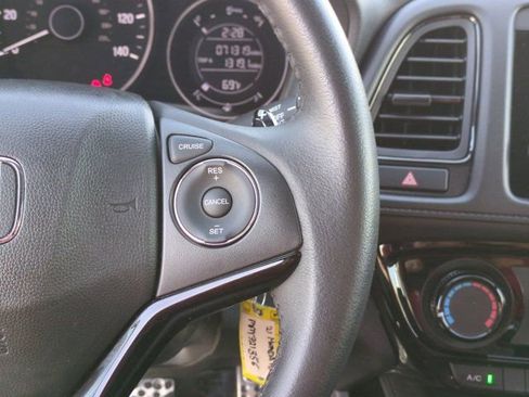 Used 2021 Honda HR-V Sport image 20