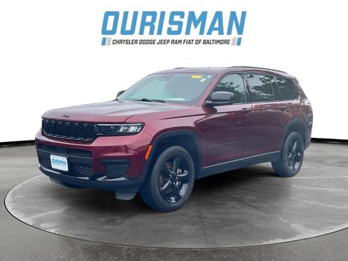 Used 2023 Jeep Grand Cherokee L Laredo AWD/4WD image 2