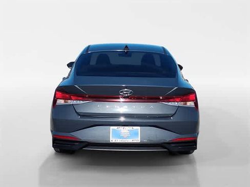Certified 2023 Hyundai Elantra SEL w/ Convenience Package image 10