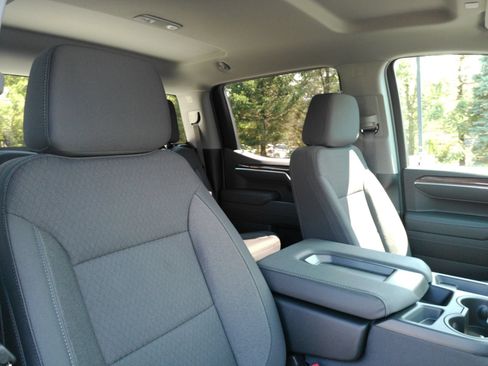 Used 2026 Chevrolet Silverado 1500 LT AWD/4WD image 17
