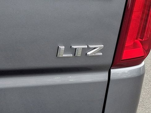 Used 2022 Chevrolet Silverado 1500 LTZ w/ LTZ Premium Package image 31