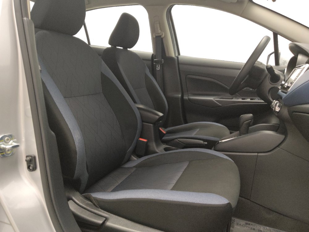 Used 2025 Nissan Versa SV FWD image 21
