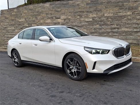 New 2026 BMW 530i xDrive 530i xDrive image 1