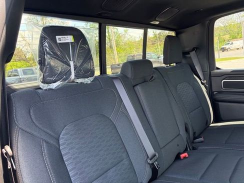 New 2026 RAM 1500 4x4 Crew Cab image 34