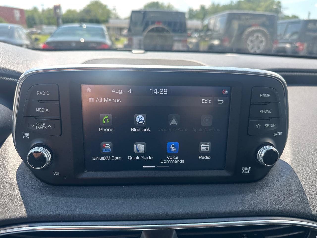 Used 2020 Hyundai Santa Fe SEL w/ Convenience + Premium Package AWD/4WD image 12