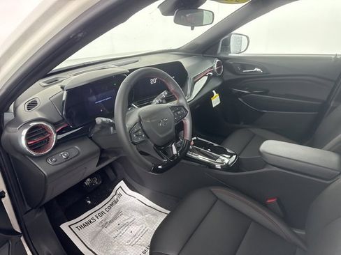 New 2026 Chevrolet Trax RS w/ Sunroof Package image 23