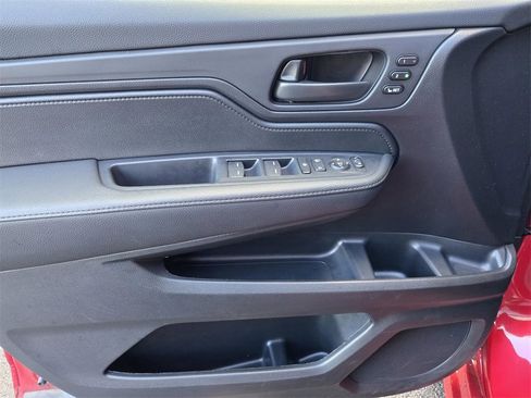 Certified 2025 Honda Odyssey Sport-L image 17