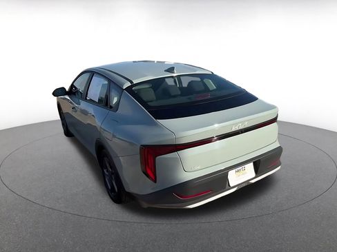 Used 2025 Kia K4 FWD image 11
