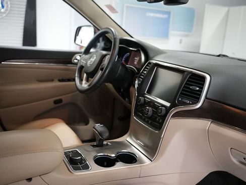 Used 2014 Jeep Grand Cherokee Limited image 22