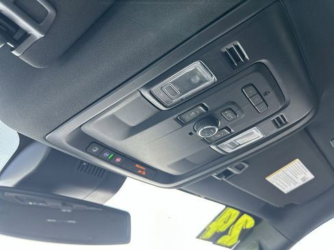 Used 2024 Chevrolet Tahoe LT w/ Luxury Package image 30