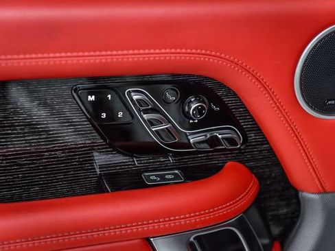 Used 2018 Land Rover Range Rover Long Wheelbase Autobiography image 56