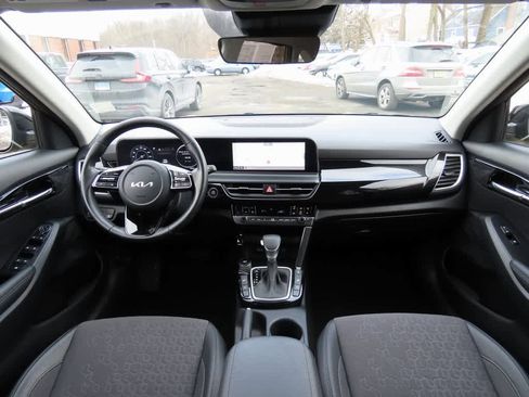 Used 2024 Kia Seltos X-Line image 18