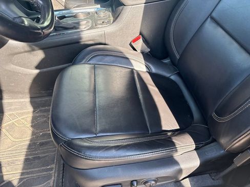 Used 2018 Chevrolet Traverse LT AWD/4WD image 13