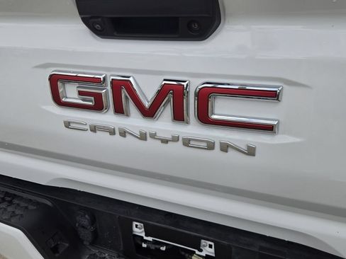 Used 2023 GMC Canyon Elevation w/ Elevation Premium Package AWD/4WD image 15