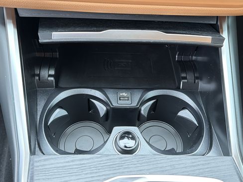 New 2026 BMW 330i Sedan w/ Premium Package image 8