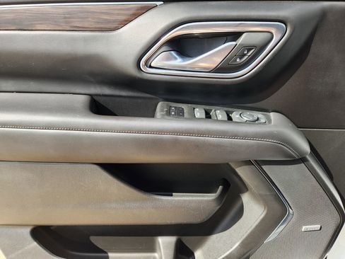 Used 2022 Chevrolet Tahoe Z71 w/ Max Trailering Package image 28