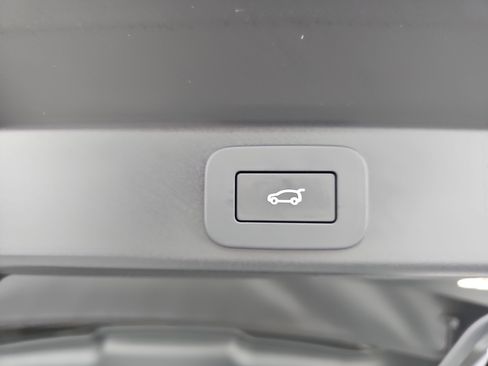 New 2025 Land Rover Range Rover Sport Dynamic SE image 13