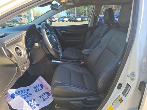 Used 2019 Toyota Corolla SE image 9