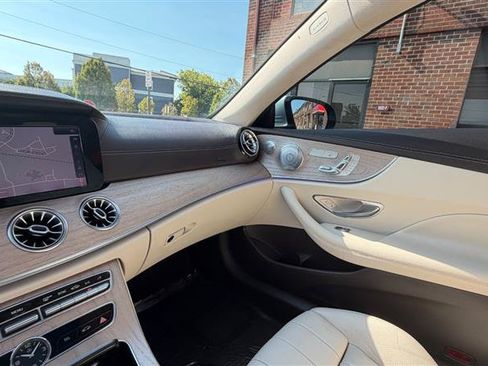 Used 2018 Mercedes-Benz E 400 Coupe image 31