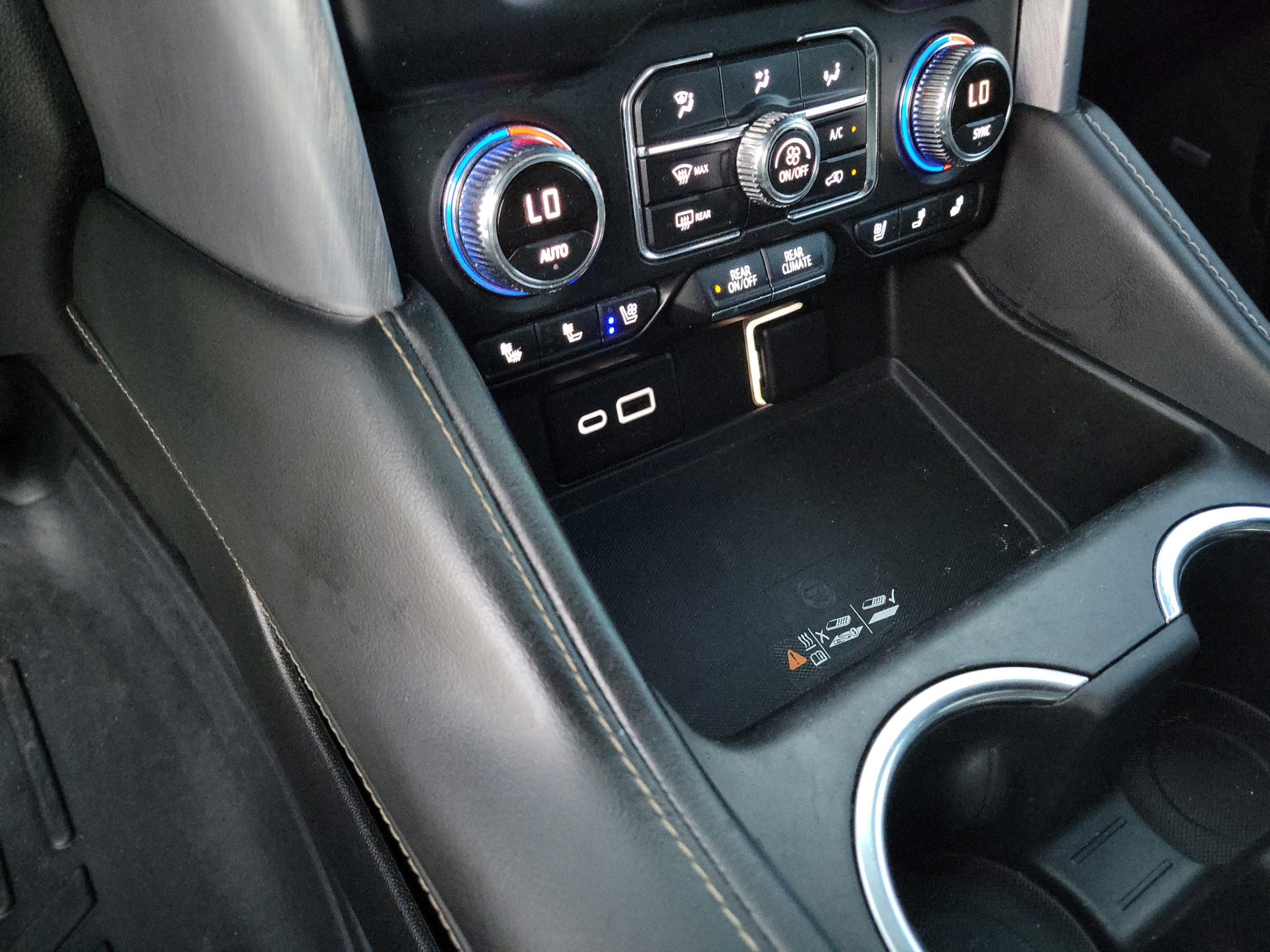 Used 2023 GMC Yukon SLT RWD image 19