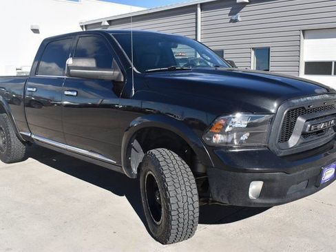 Used 2017 RAM 1500 Limited image 3