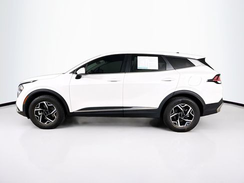 Used 2023 Kia Sportage LX AWD/4WD image 7