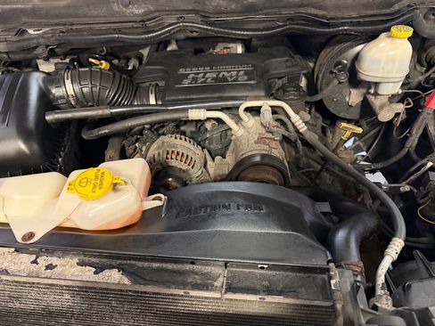 Used 2005 Dodge Ram 1500 Truck SLT w/ Sport Appearance Group image 5