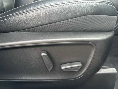 Used 2023 Ford Escape Platinum w/ Premium Technology Package image 20