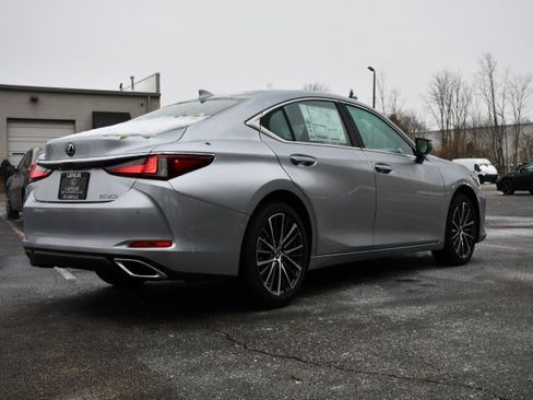 New 2025 Lexus ES 350 w/ Premium Package image 7