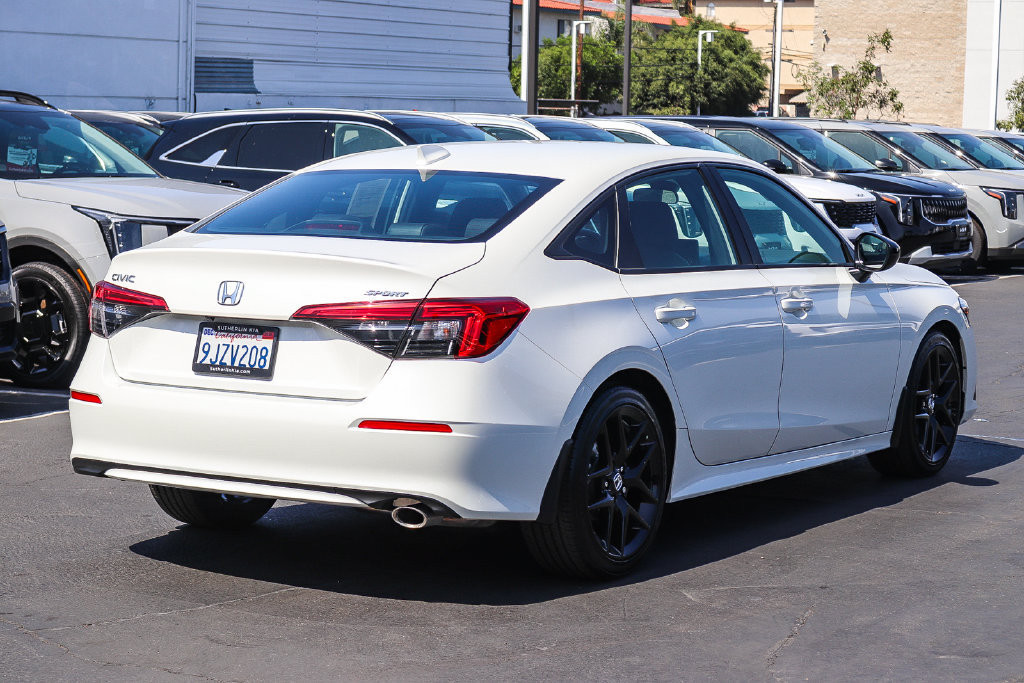 Used 2024 Honda Civic Sport image 4