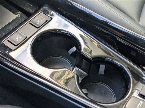 Used 2019 Toyota Prius Limited image 11