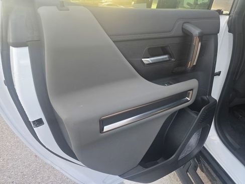 New 2025 GMC Hummer EV 3X w/ Battery Pack, 24 Module Pack image 11