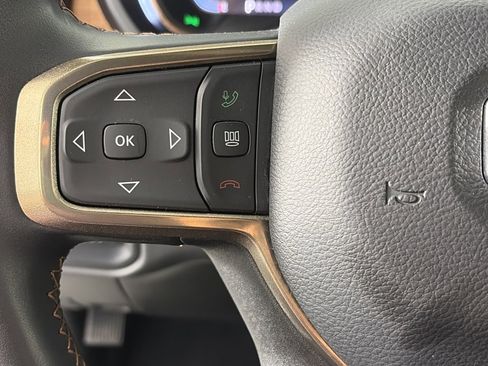 Used 2024 RAM 2500 Limited w/ Safety Group image 17