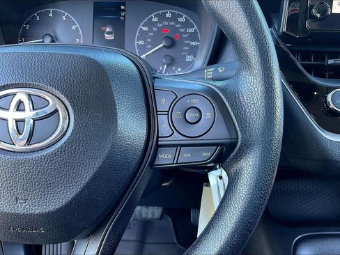 Used 2024 Toyota Corolla LE image 19