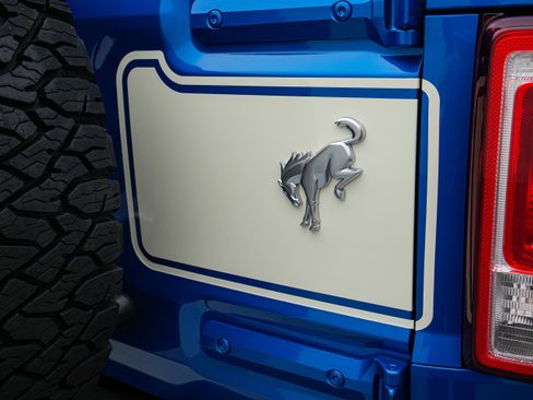 New 2025 Ford Bronco 4-Door image 18