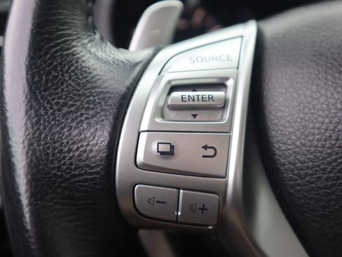 Used 2016 Nissan Altima 2.5 SR w/ LED Appearance Package image 53