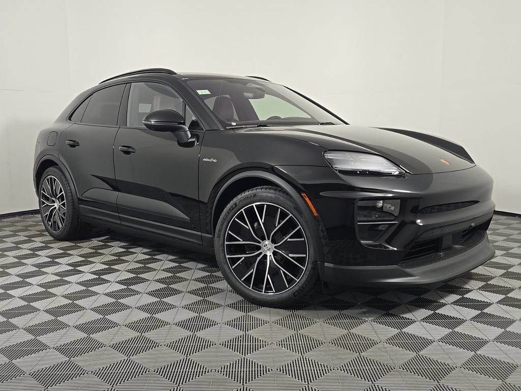 Certified 2026 Porsche Macan 4 Electric AWD/4WD image 9