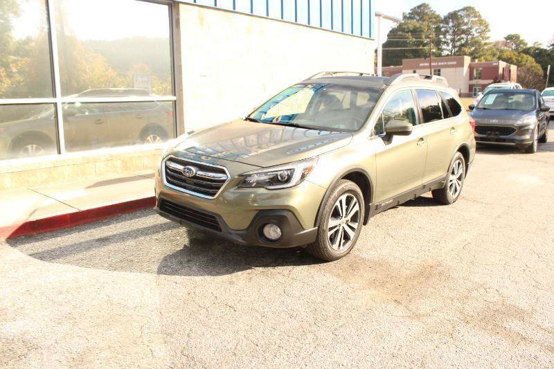 Used 2018 Subaru Outback 2.5i Limited AWD/4WD image 3