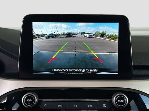 Certified 2022 Ford Escape SE w/ SE Sport Appearance Package FWD image 17